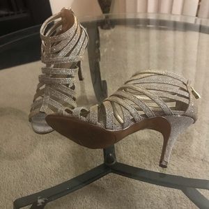 3” Kelly&Katie sparkle pump. Worn once like new.